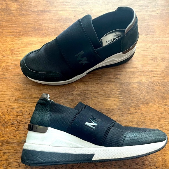 MICHAEL Michael Kors Shoes - Michael Kors Felix Canvas and Snake-Embossed Nubuck Trainer size 6